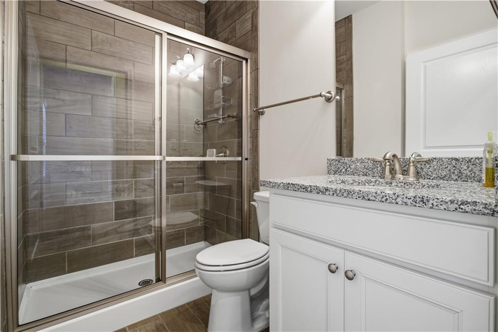 2925 Farmstead Way Suwanee, GA 30024 - Photo 16 of 41