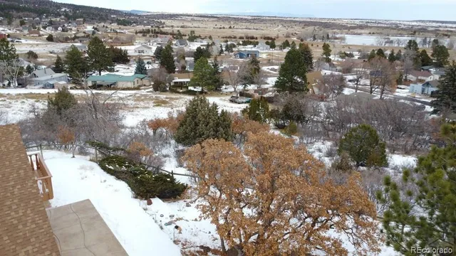 a view of a city street view