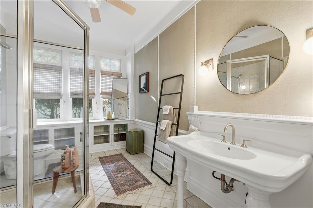 206 Louise Avenue High Point, NC 27262 - Photo 32 of 50