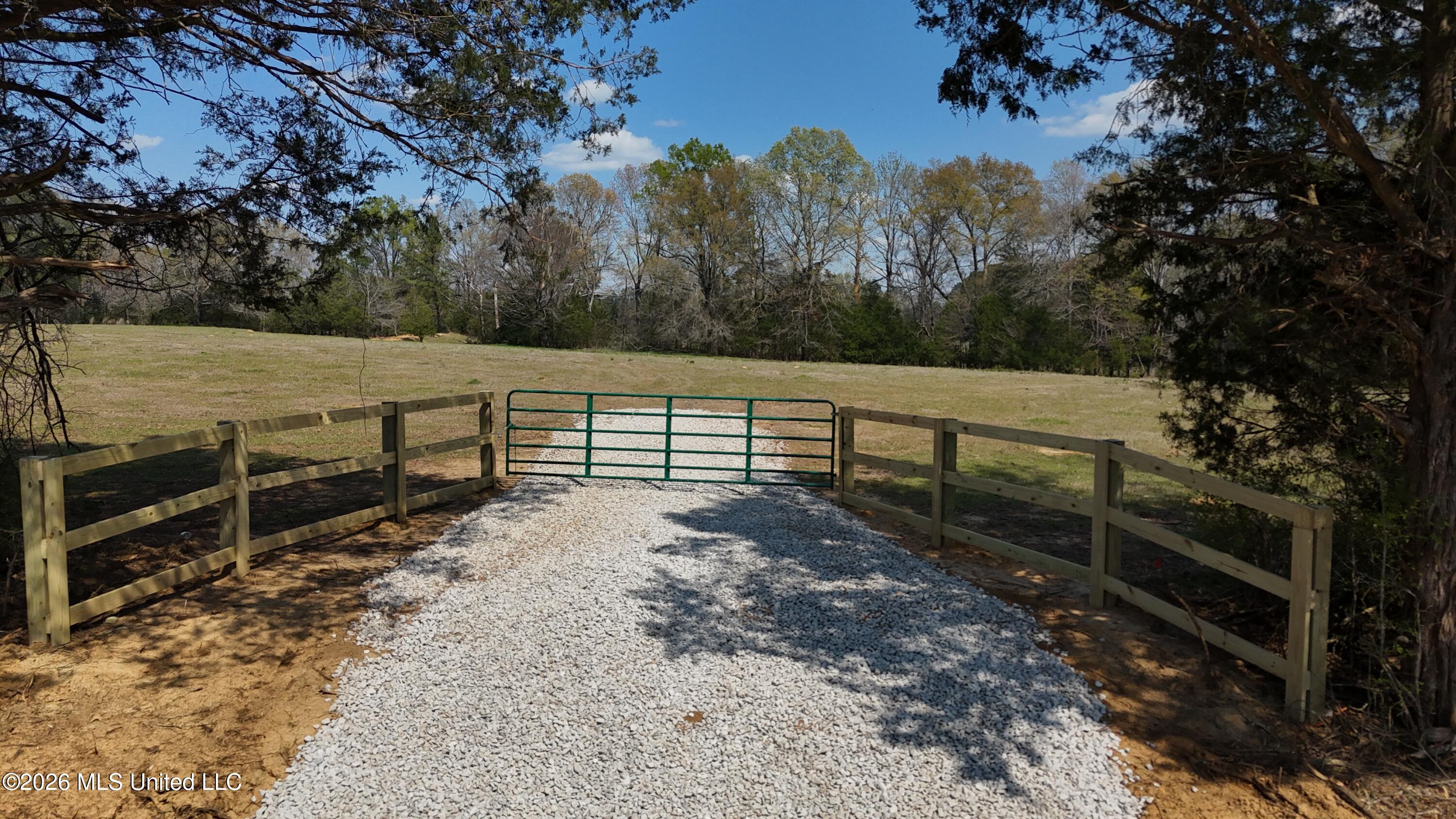 Potluck Road Canton, MS 39046 - Photo 7 of 10 .