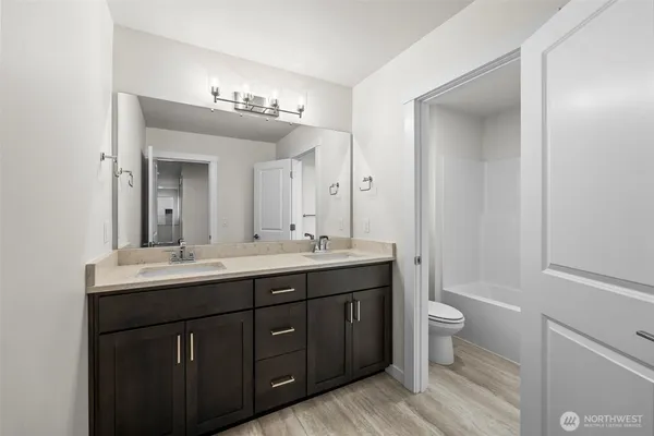 $899,950 | 3189 Roosevelt Avenue, Enumclaw, WA 98022