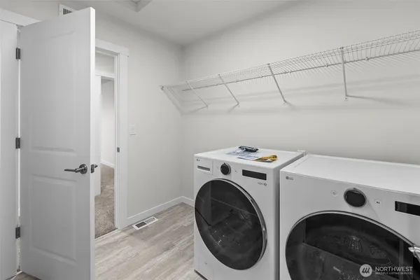 $899,950 | 3189 Roosevelt Avenue, Enumclaw, WA 98022