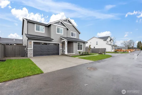 $899,950 | 3189 Roosevelt Avenue, Enumclaw, WA 98022