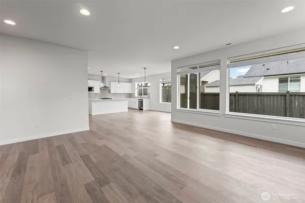 $899,950 | 3189 Roosevelt Avenue, Enumclaw, WA 98022