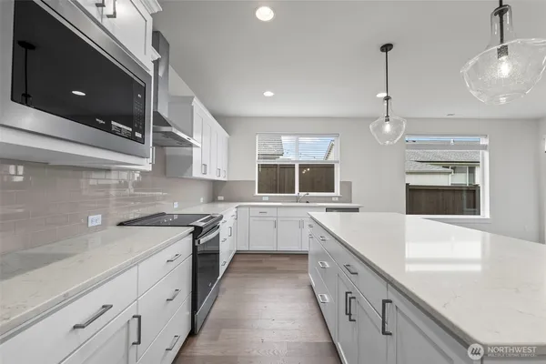 $899,950 | 3189 Roosevelt Avenue, Enumclaw, WA 98022