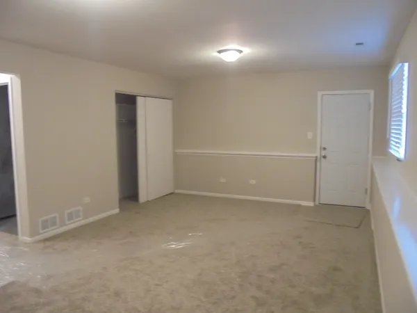 $2,395 | 3414 Cathy Drive, Joliet, IL 60431