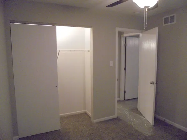 $2,395 | 3414 Cathy Drive, Joliet, IL 60431