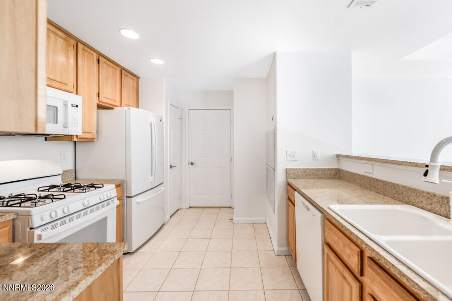 900 South Meadows Parkway, Unit 3611 Reno, NV 89521 - Photo 12 of 39 Kitchen 3