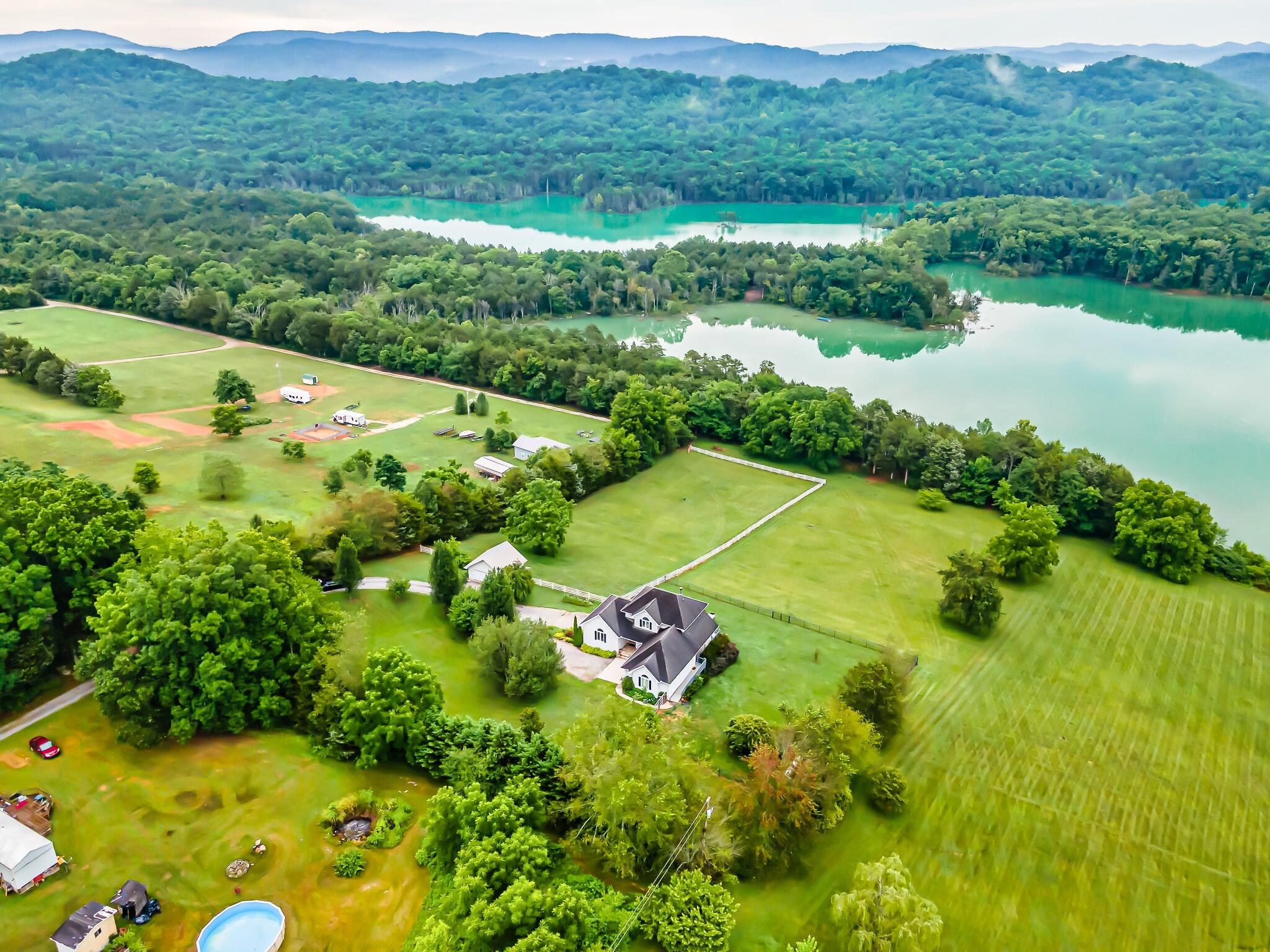 137 Harness Road New Tazewell, TN 37825 - Photo 39 of 40 137H-49