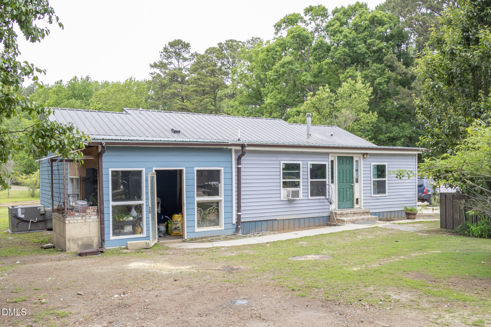 128 Hales Store Road Zebulon, NC 27597 - Photo 4 of 21