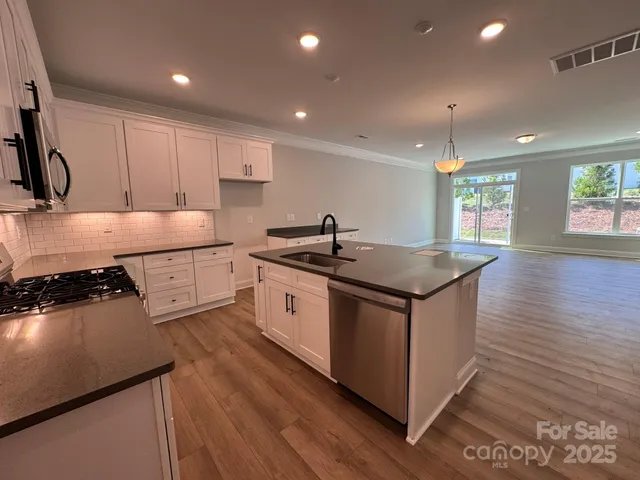 $383,500 | 4211 Black Court, Harrisburg, NC 28075