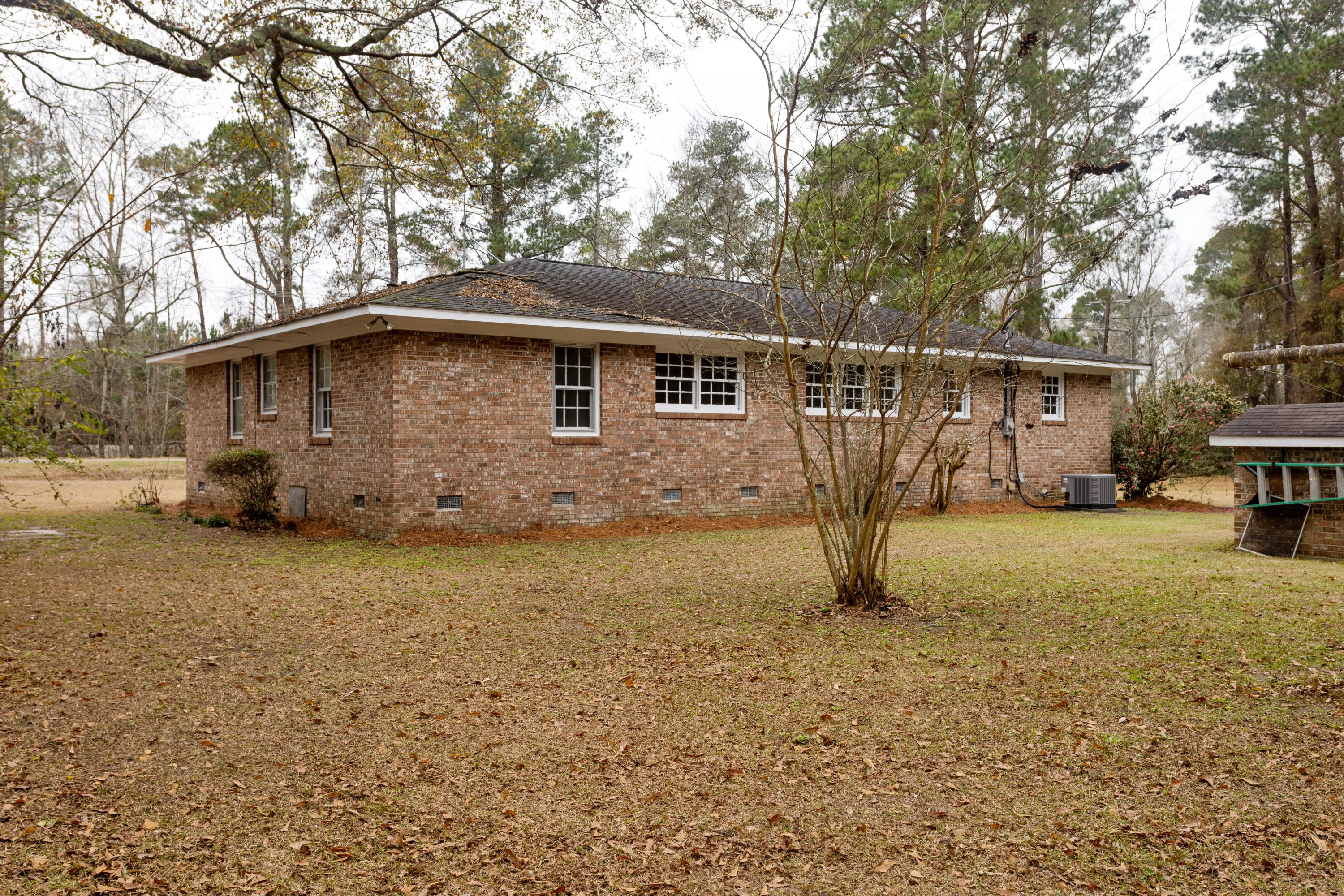 6432 Badham Drive Reevesville, SC 29471 - Photo 5 of 27 06_6432BadhamDr_2006_HiRes