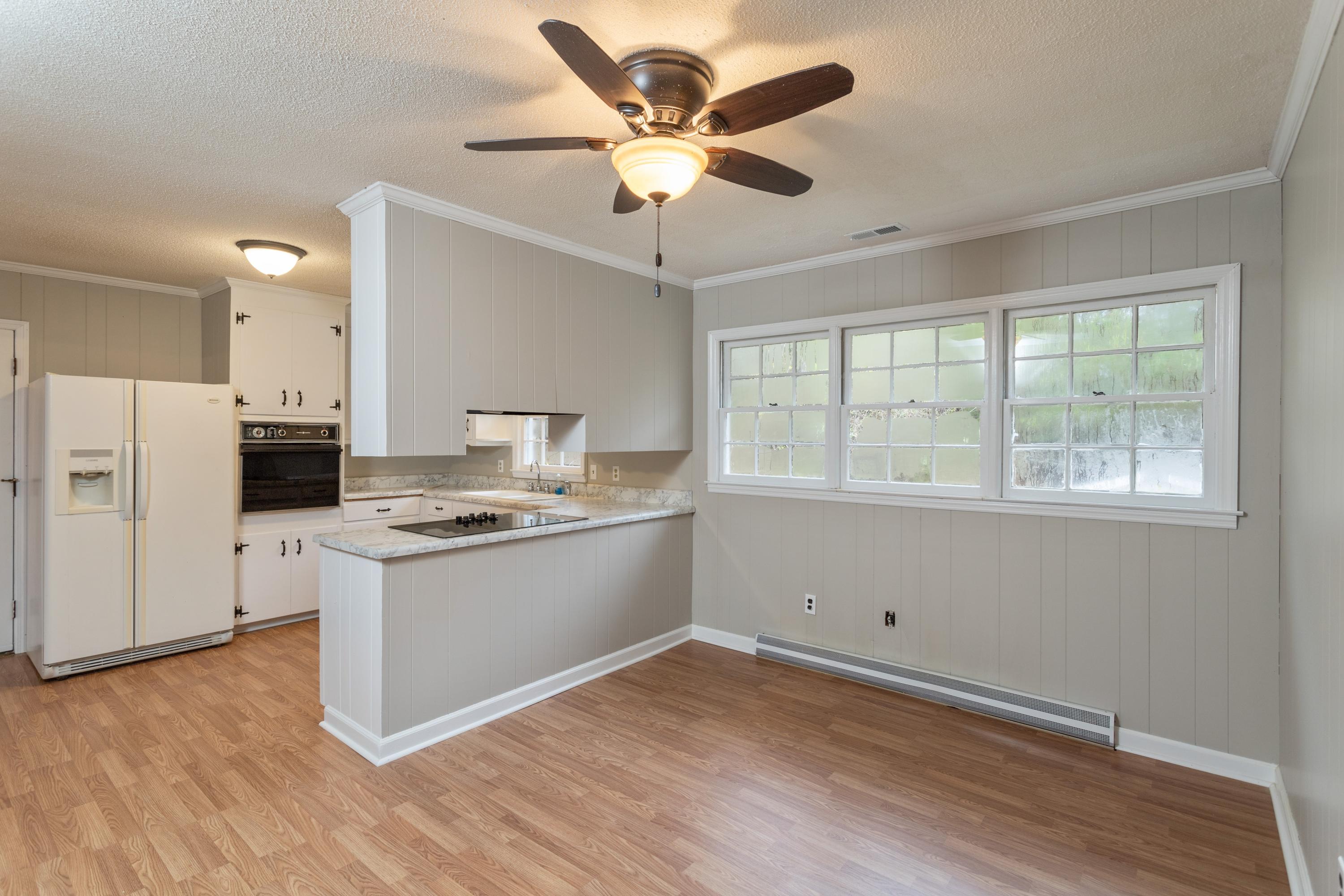 6432 Badham Drive Reevesville, SC 29471 - Photo 10 of 27 13_6432BadhamDr_2013_HiRes