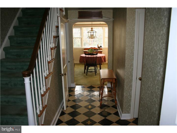 105 Shawnee Road Ardmore, PA 19003 - Photo 3 of 12 Hallway