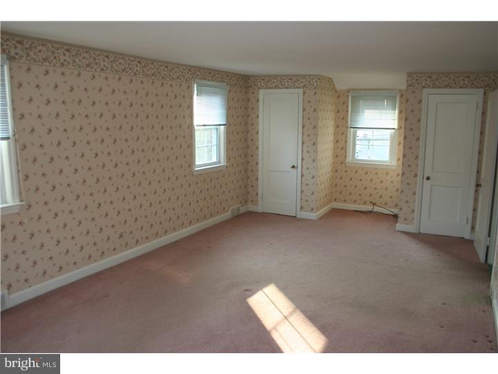105 Shawnee Road Ardmore, PA 19003 - Photo 8 of 12 Bedroom - Main