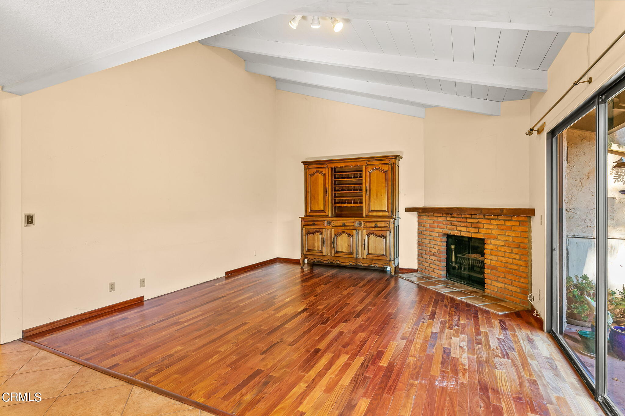 410 Church Road, Unit 17 Ojai, CA 93023 - Photo 5 of 24 9-web-or-mls-Upmarketmedia_410Chu-11
