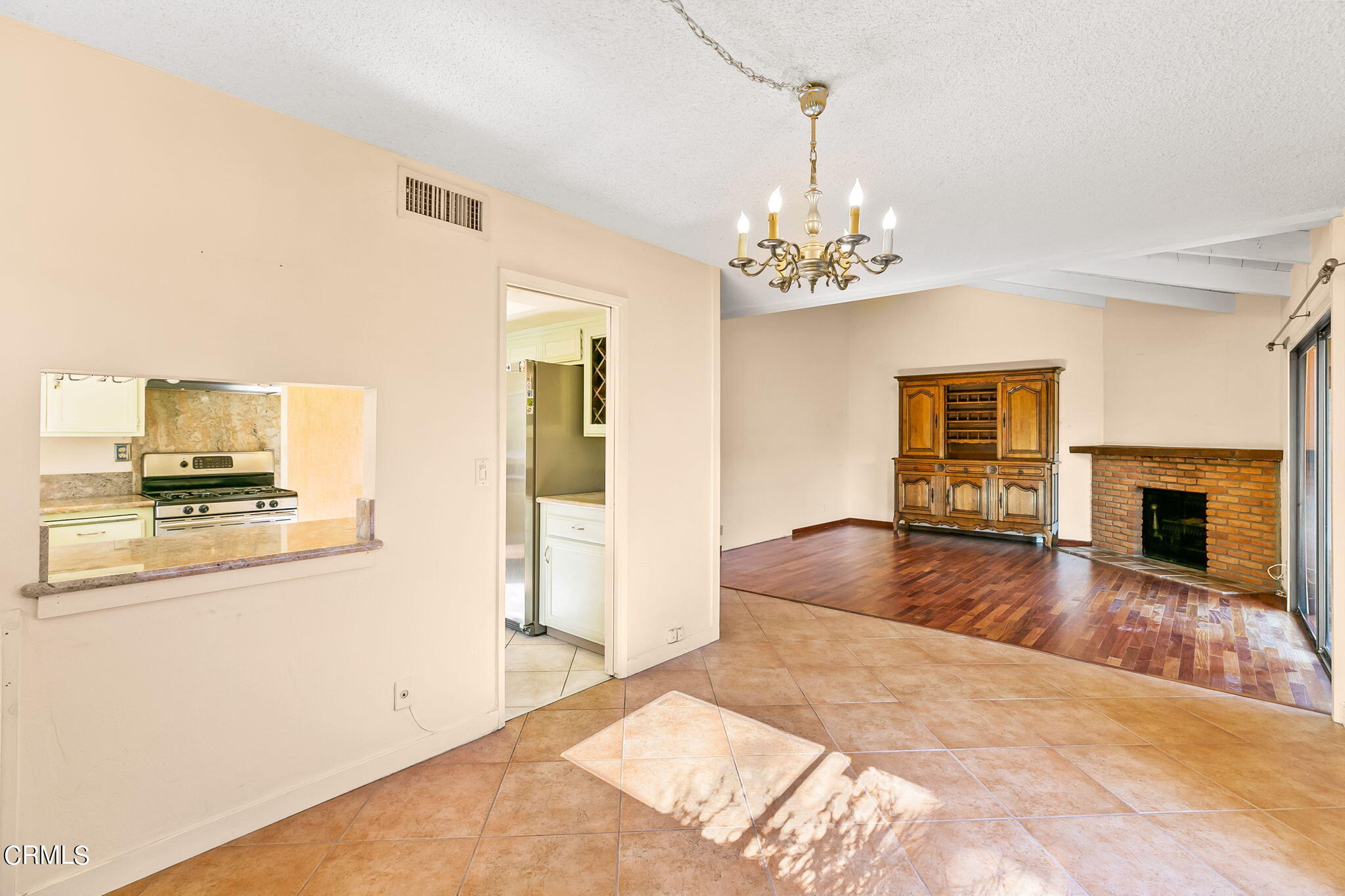 410 Church Road, Unit 17 Ojai, CA 93023 - Photo 6 of 24 10-web-or-mls-Upmarketmedia_410Chu-13