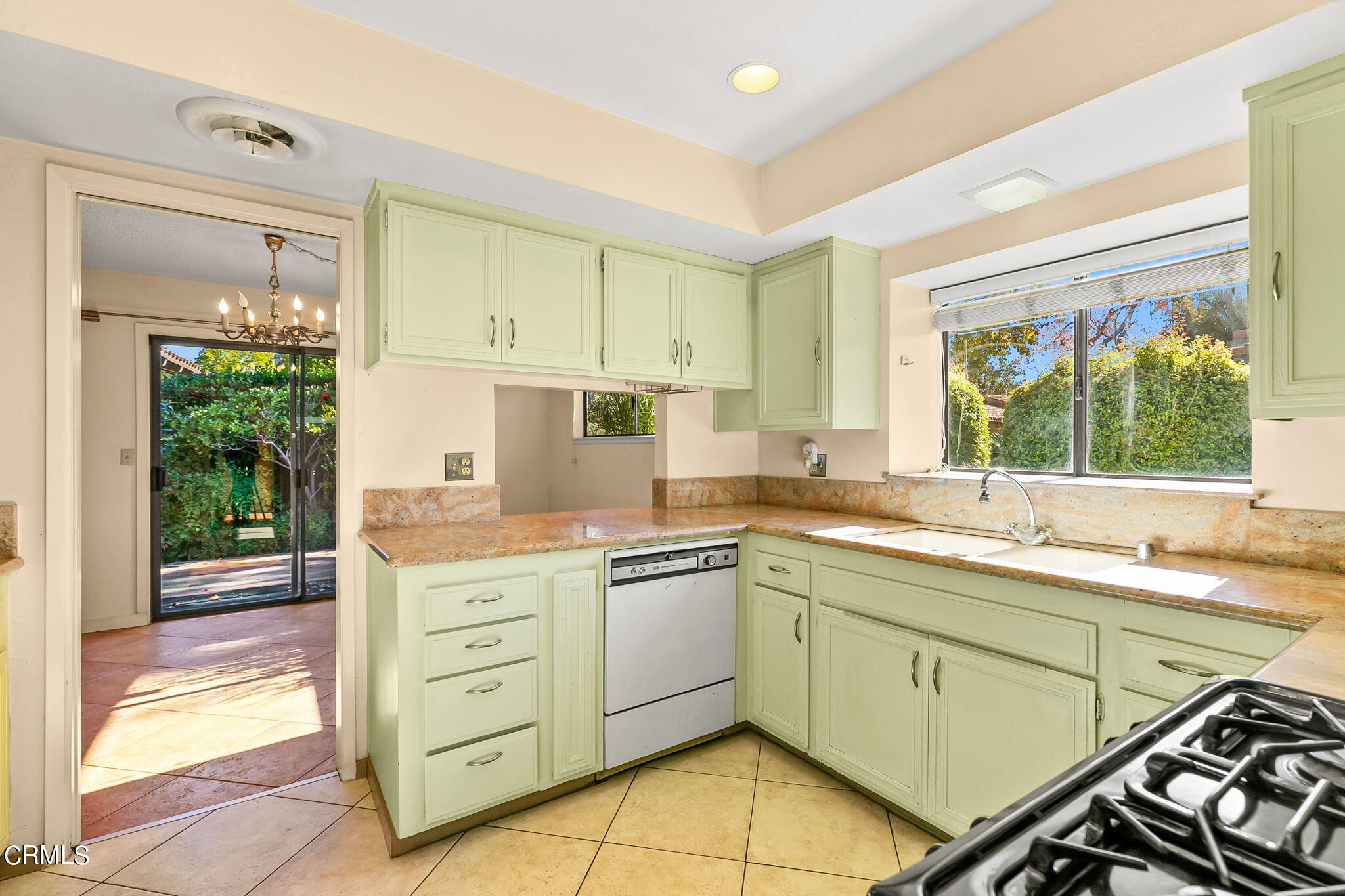 410 Church Road, Unit 17 Ojai, CA 93023 - Photo 7 of 24 12-web-or-mls-Upmarketmedia_410Chu-14