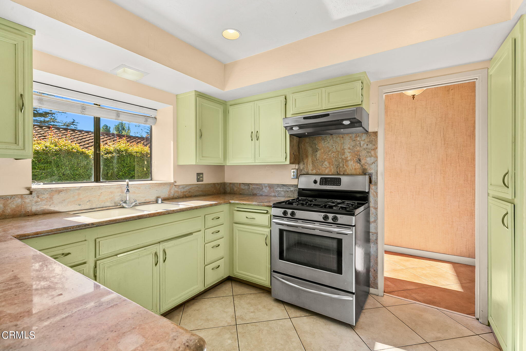 410 Church Road, Unit 17 Ojai, CA 93023 - Photo 8 of 24 13-web-or-mls-Upmarketmedia_410Chu-15
