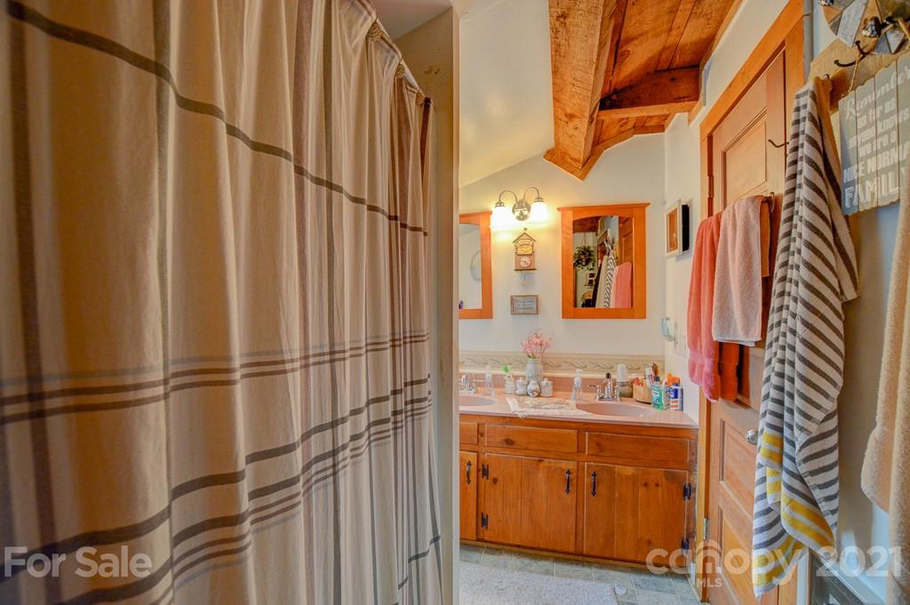 79 Rock Branch Road Fairview, NC 28730 - Photo 18 of 43 Gallery Image 18