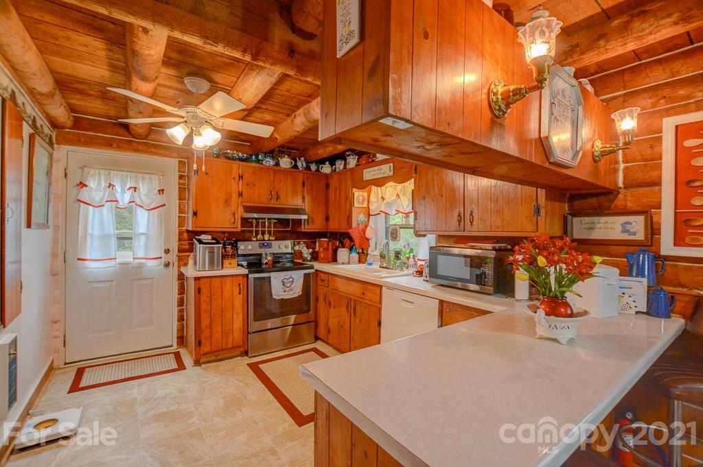 79 Rock Branch Road Fairview, NC 28730 - Photo 3 of 43 Gallery Image 3