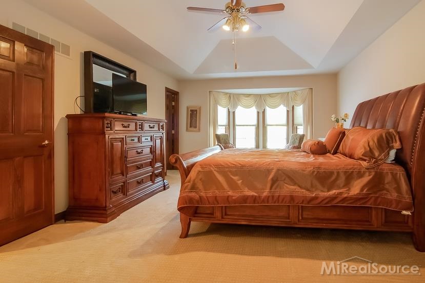 1069 Olympia Drive Rochester Hills, MI 48306 - Photo 16 of 27