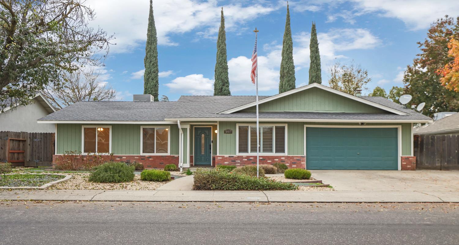 1417 Fransen Lane Modesto, CA 95355 - Photo 1 of 30 front view of a house