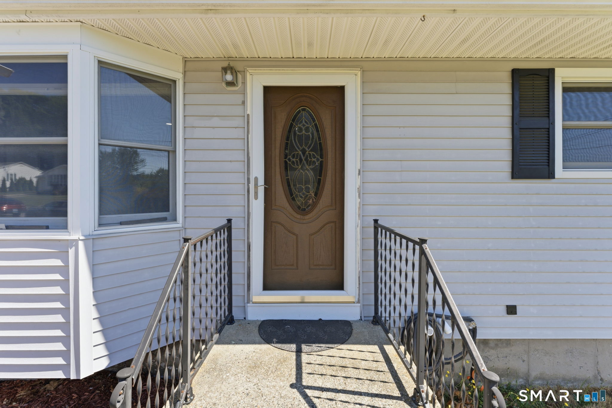289 Indigo Street Groton, CT 06355 - Photo 5 of 33