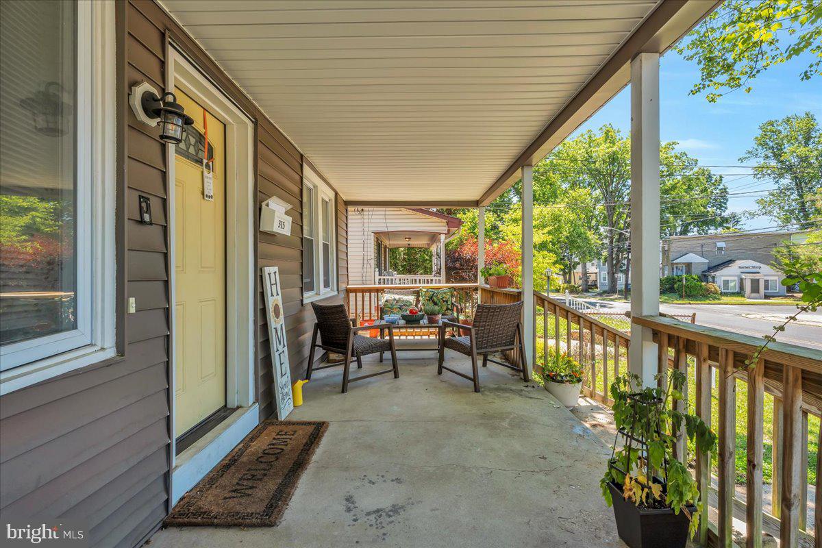 315 North Forklanding Road Maple Shade, NJ 08052 - Photo 3 of 28