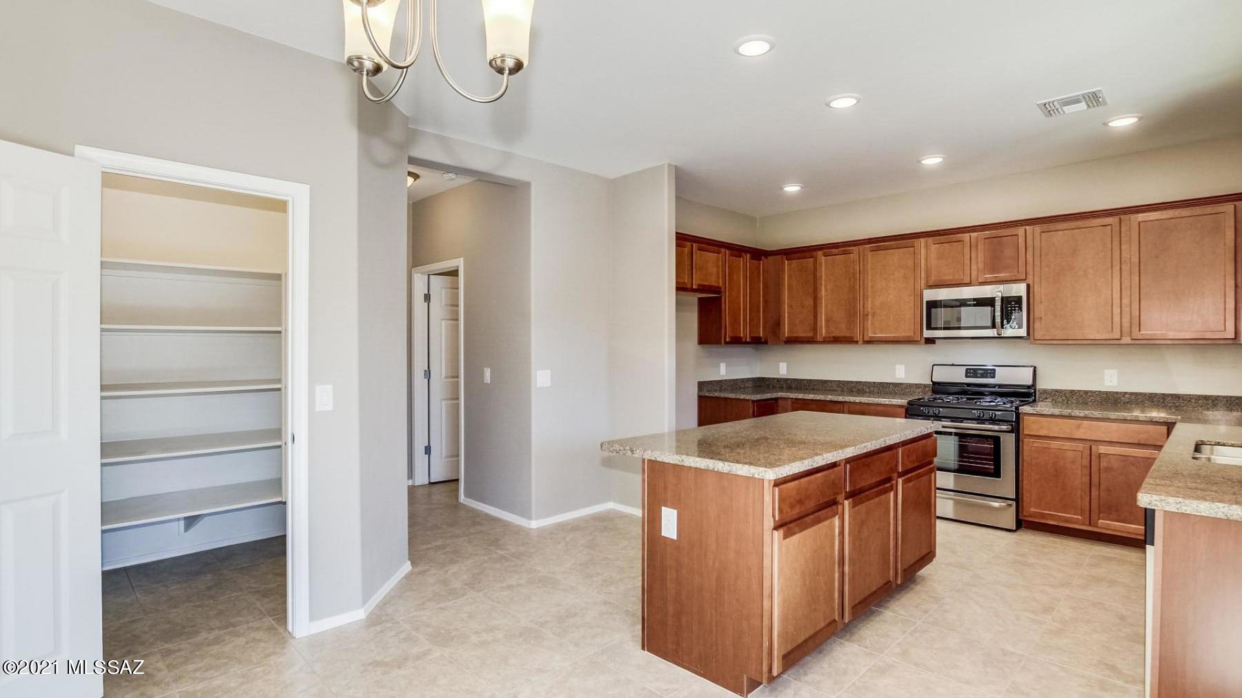 7561 West Teton Road Tucson, AZ 85757 - Photo 5 of 19 Gallery Image 5