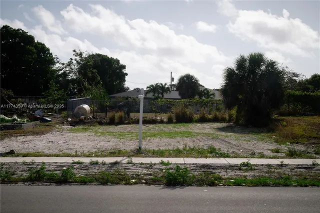 $148,000 | 440 Northwest 1st Terrace, Deerfield Beach, FL 33441