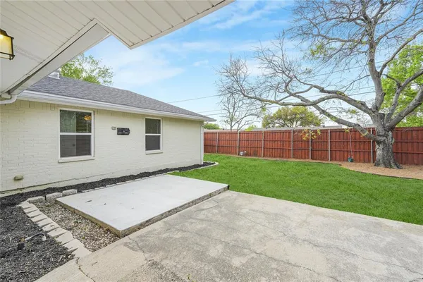 $3,250 | 3042 Amber Lane, Farmers Branch, TX 75234