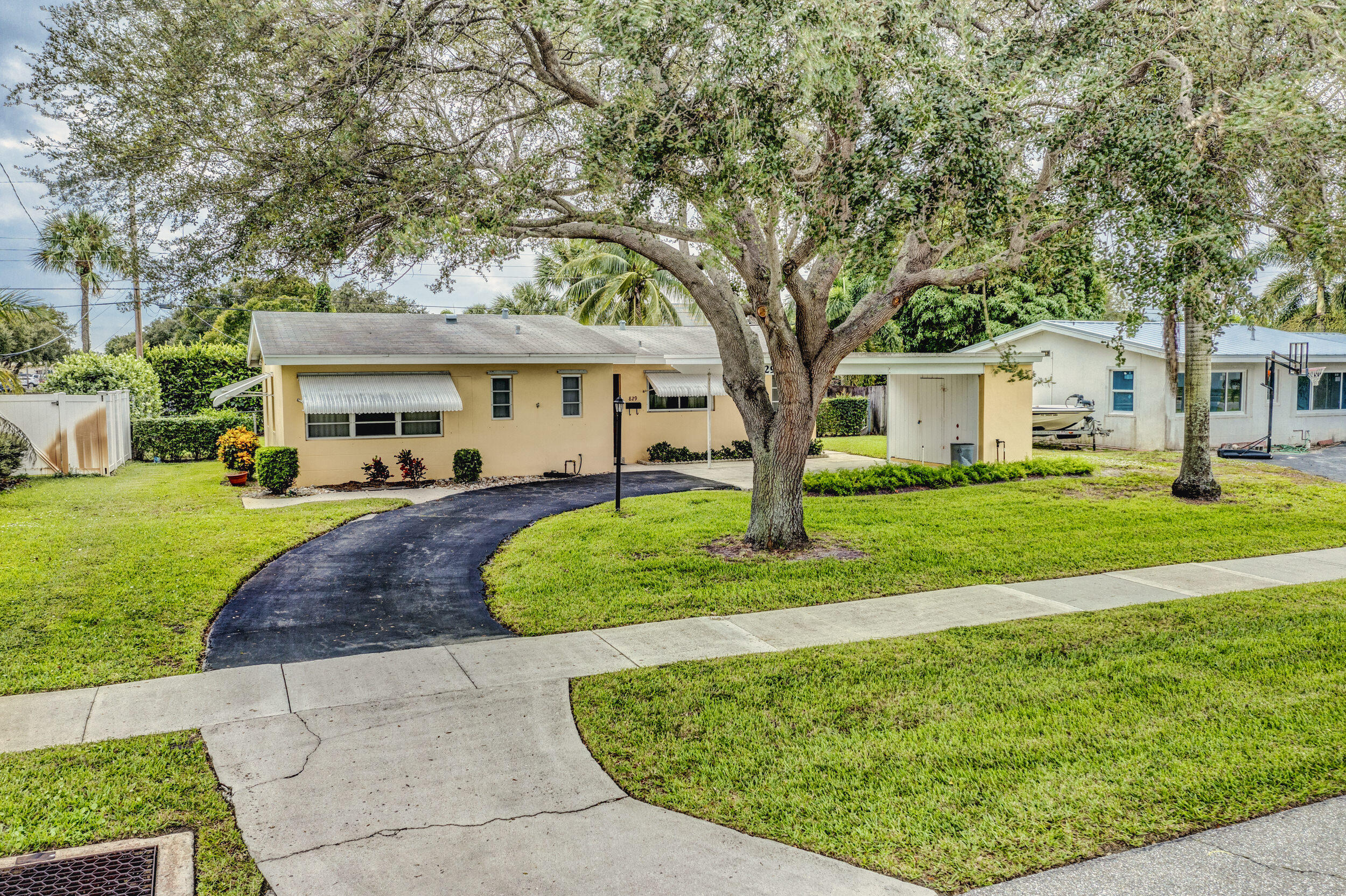 829 Buttonwood Road North Palm Beach, FL 33408 - Photo 30 of 34 52_dji_0098