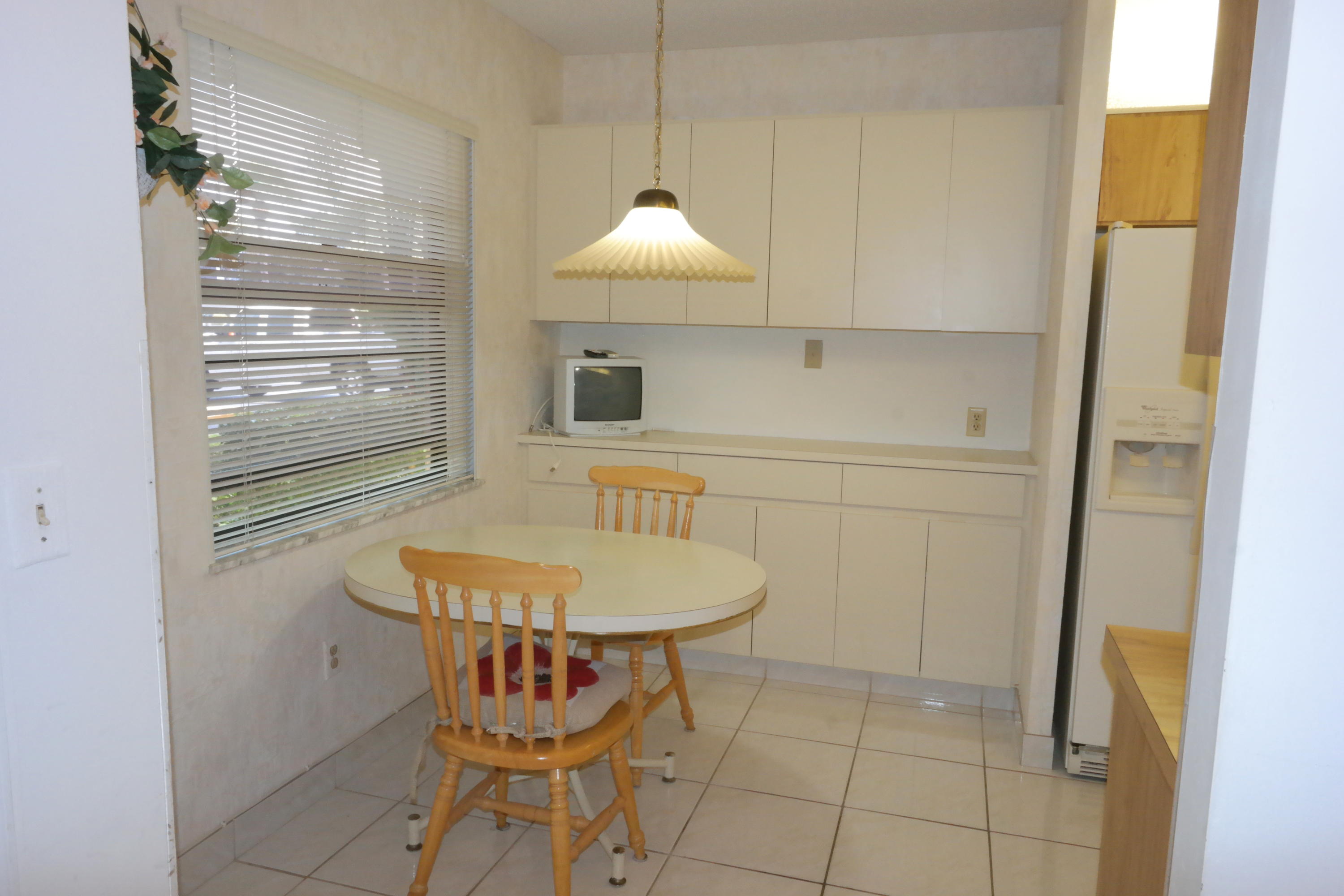 9170 Southwest 14th Street, Unit 4109 Boca Raton, FL 33428 - Photo 11 of 19 BREAKFAST ROOM
