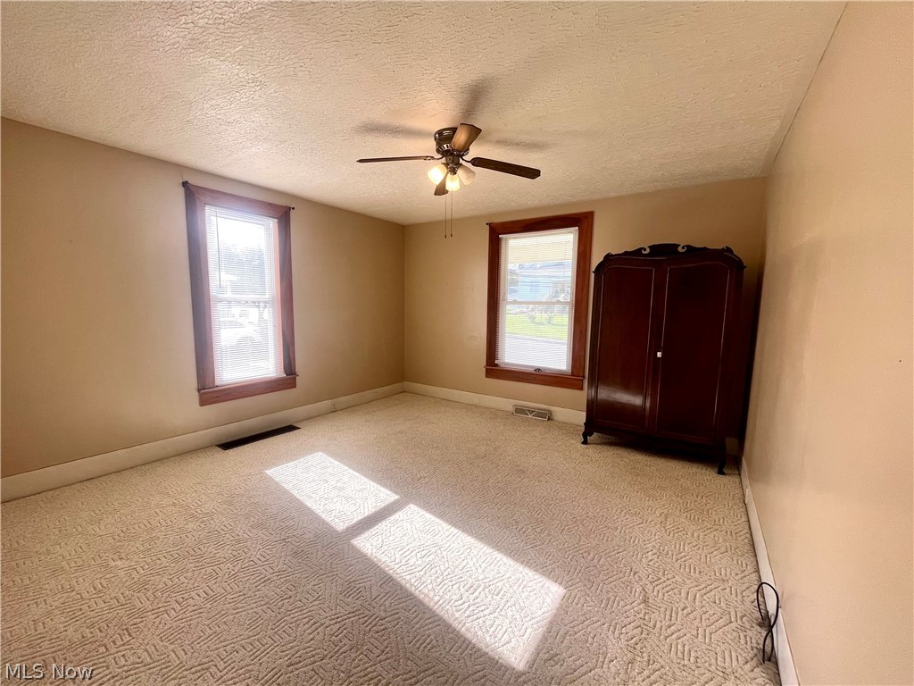 55500 National Road Bridgeport, OH 43912 - Photo 10 of 17