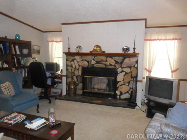119 Robert Road Crouse, NC 28033 - Photo 2 of 9