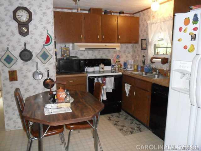 119 Robert Road Crouse, NC 28033 - Photo 4 of 9