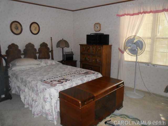 119 Robert Road Crouse, NC 28033 - Photo 6 of 9