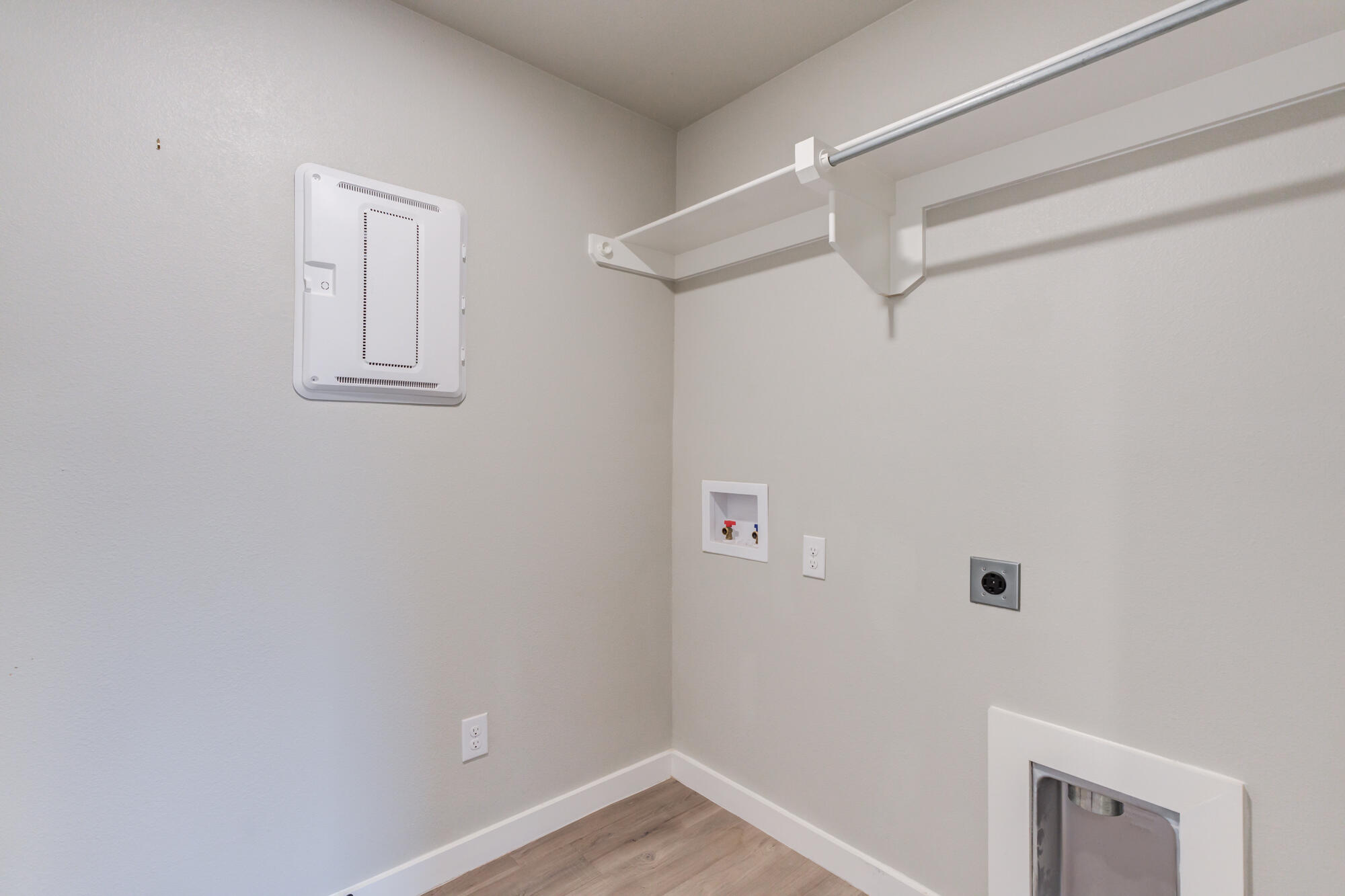 3003 Aberdeen Avenue Wolfforth, TX 79382 - Photo 12 of 12 Utiity Room
