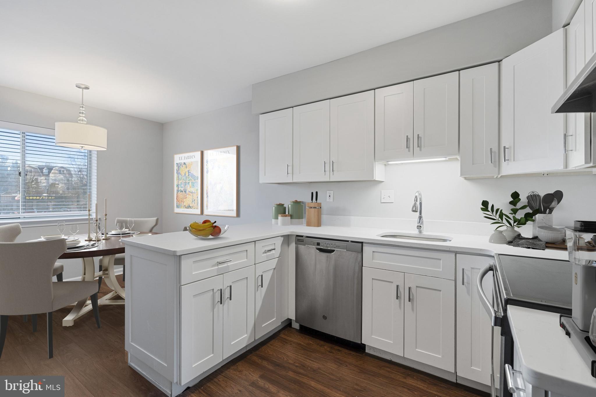 50 Woodside Road, Unit 4 Ardmore, PA 19003 - Photo 2 of 23 Eat In Kitchen