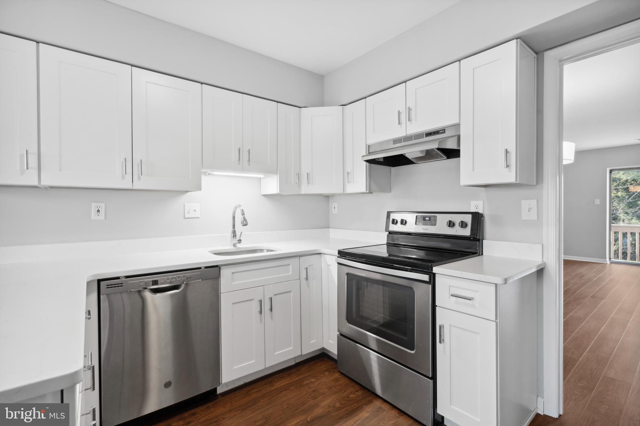 50 Woodside Road, Unit 4 Ardmore, PA 19003 - Photo 5 of 23 Kitchen