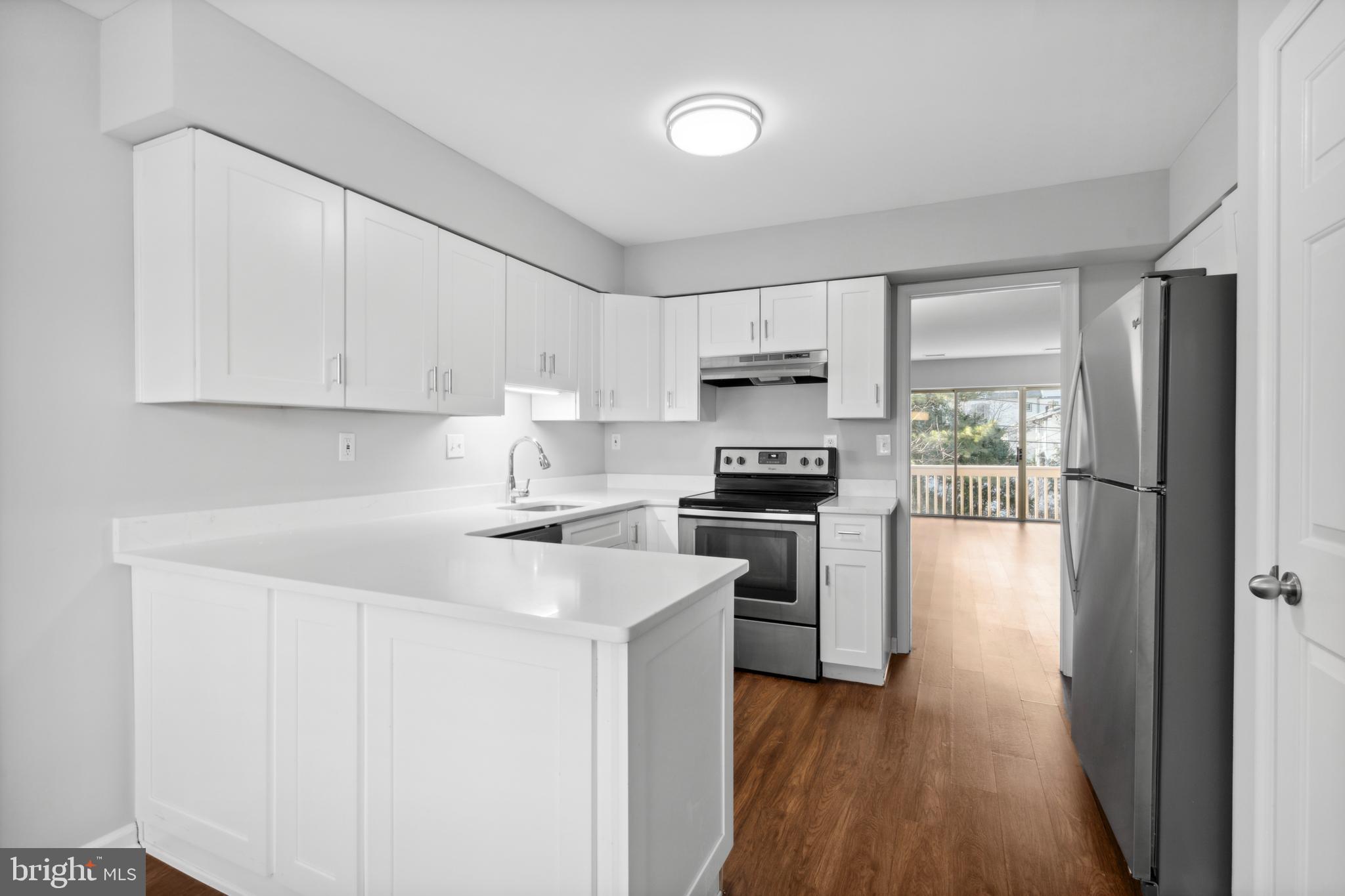 50 Woodside Road, Unit 4 Ardmore, PA 19003 - Photo 6 of 23 Eat In Kitchen