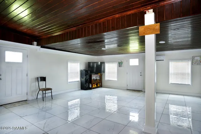 $475,000 | 4300 Gerald James Drive, New Iberia, LA 70560