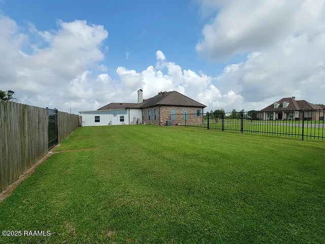 $475,000 | 4300 Gerald James Drive, New Iberia, LA 70560