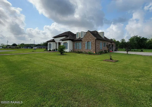 $475,000 | 4300 Gerald James Drive, New Iberia, LA 70560