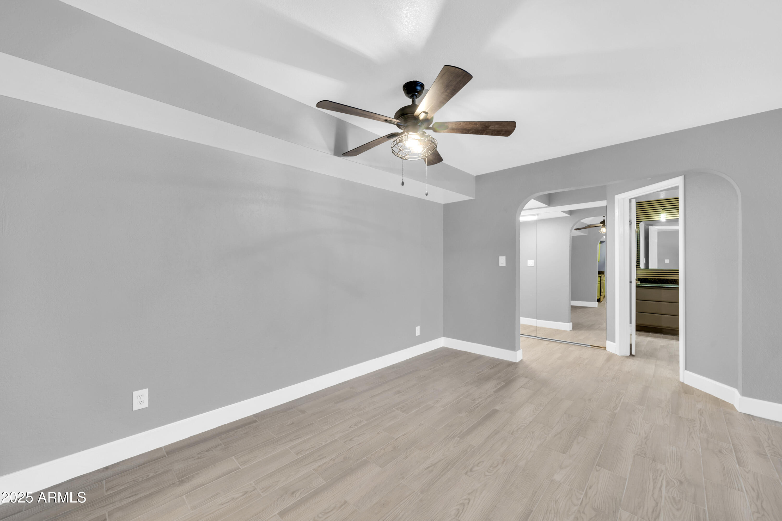 3825 East Camelback Road, Unit 182 Phoenix, AZ 85018 - Photo 14 of 29 3825 E Camelback Rd 182-5