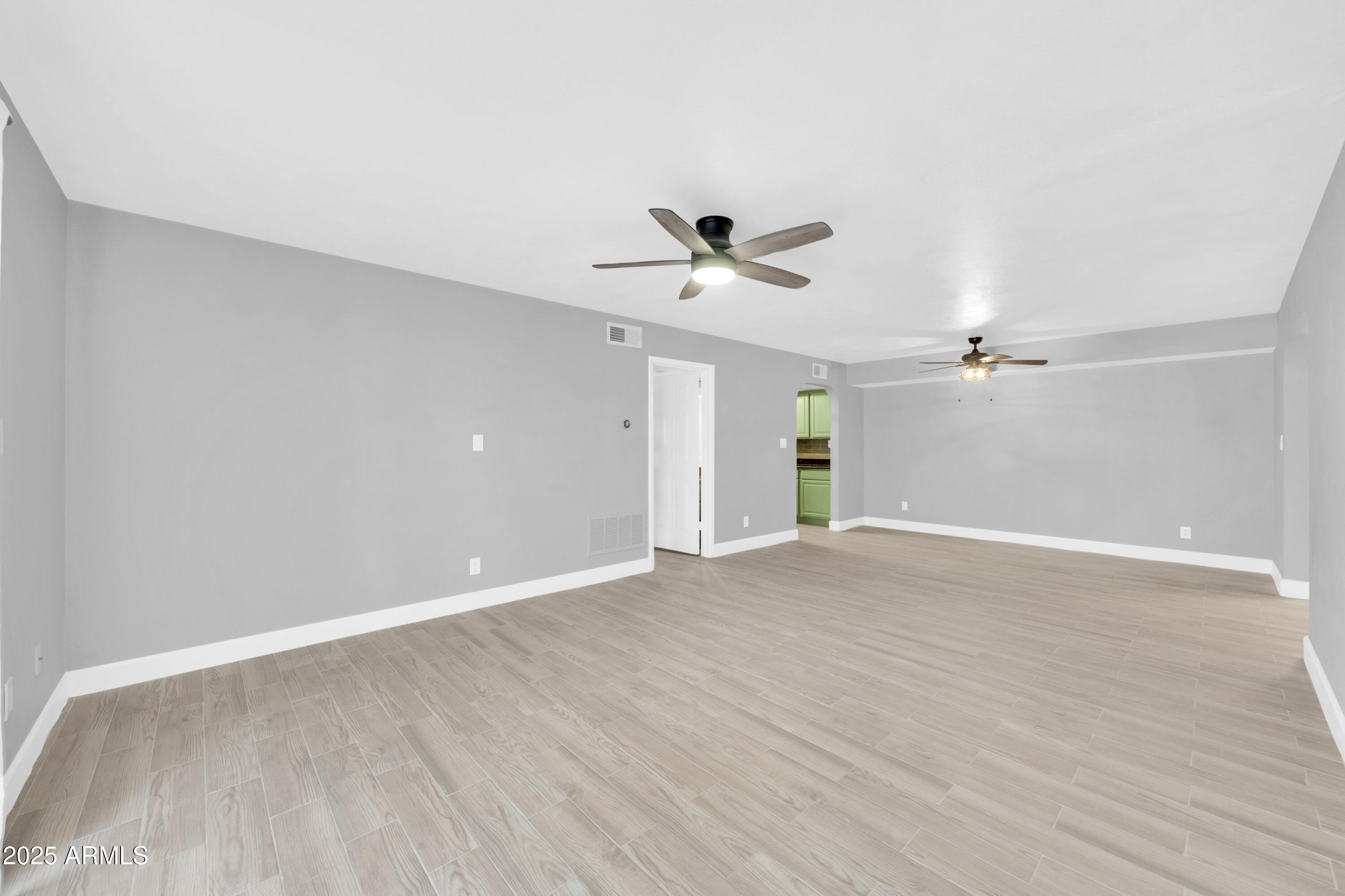 3825 East Camelback Road, Unit 182 Phoenix, AZ 85018 - Photo 17 of 29 3825 E Camelback Rd 182-7