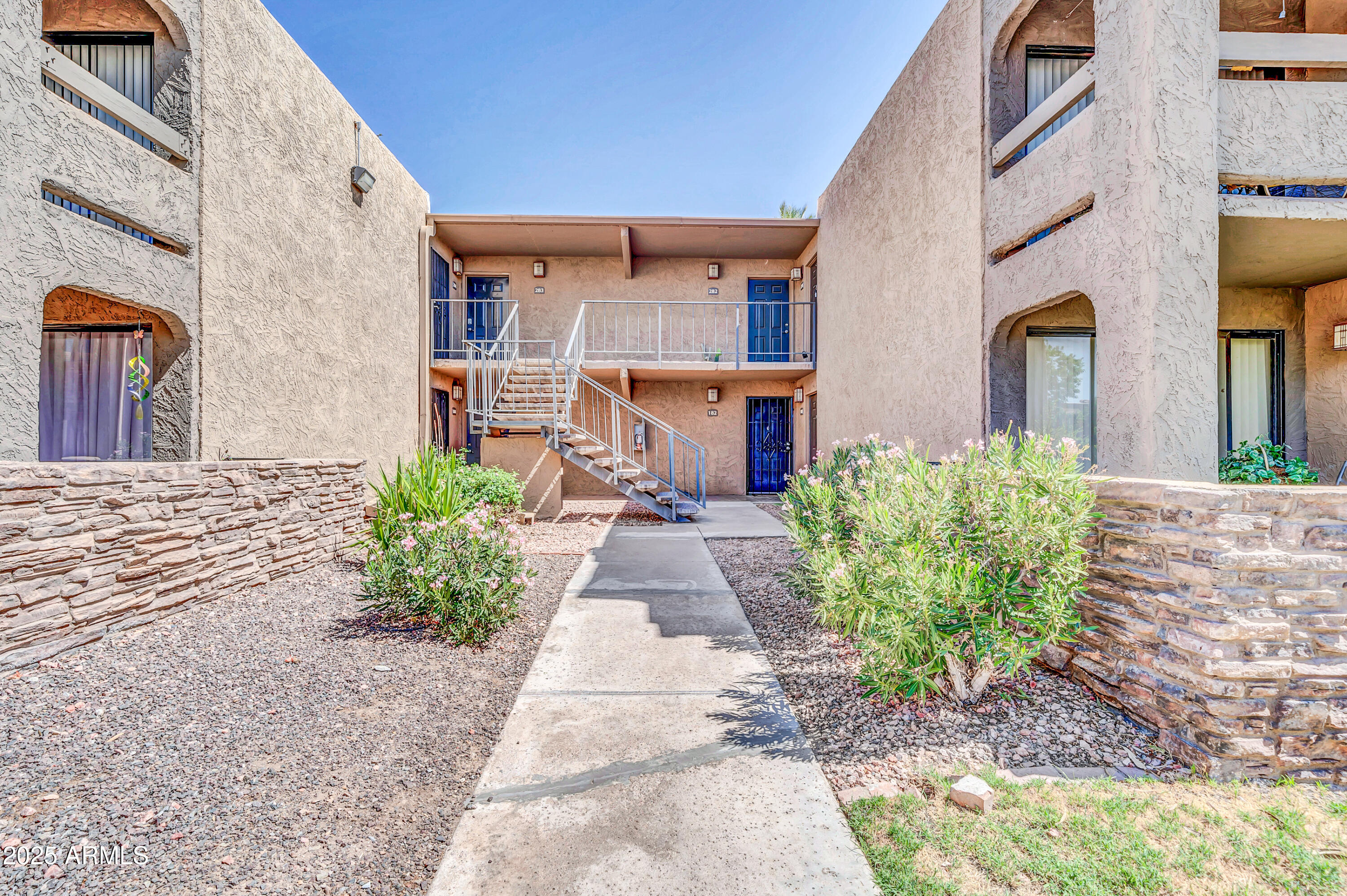 3825 East Camelback Road, Unit 182 Phoenix, AZ 85018 - Photo 3 of 29 3825 E Camelback Rd 182-1