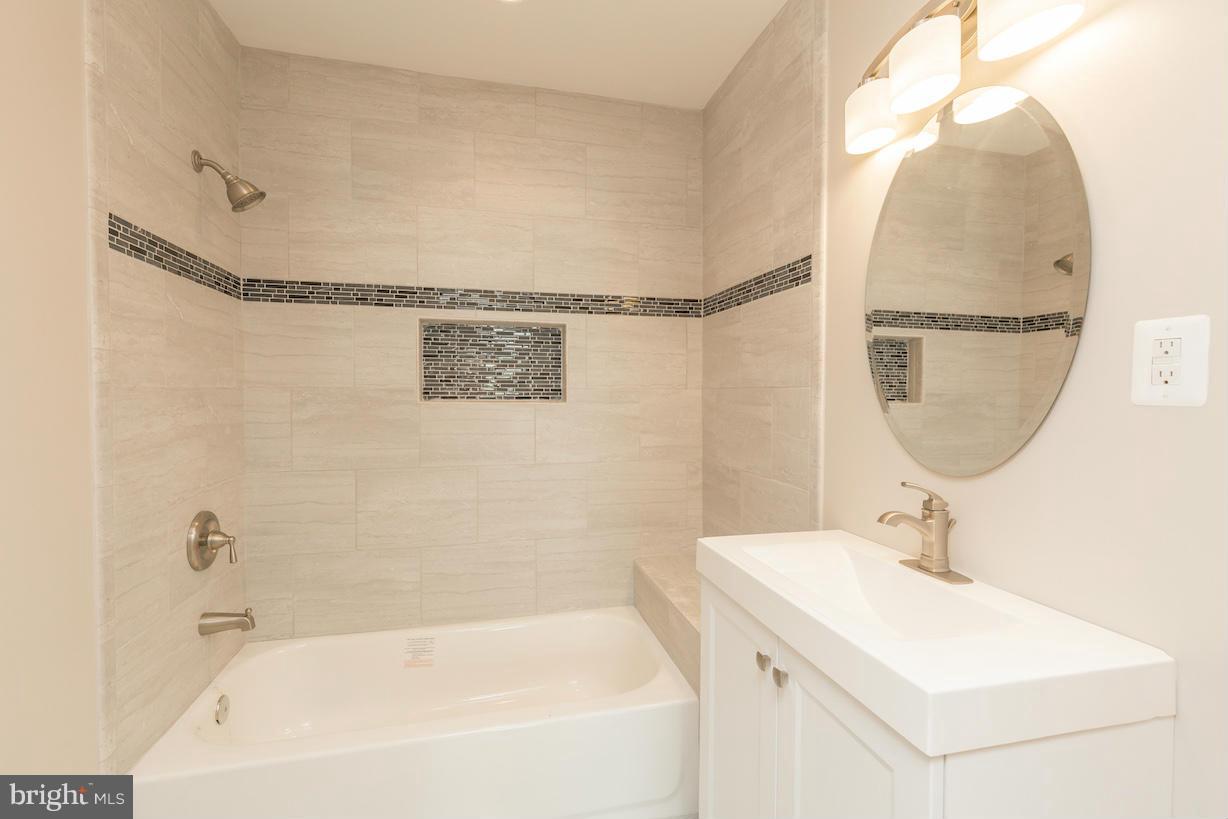 3102 35th Street Northeast Washington, DC 20018 - Photo 13 of 24 Bath (Master)
