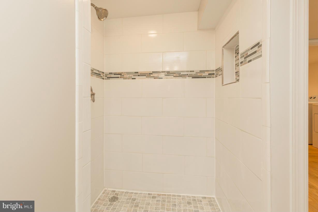 3102 35th Street Northeast Washington, DC 20018 - Photo 20 of 24 Bath